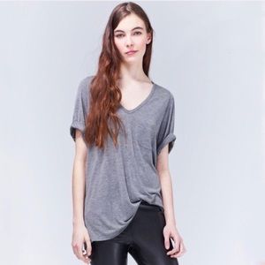 Aritzia Wilfred Free Pocket V-Neck T-Shirt